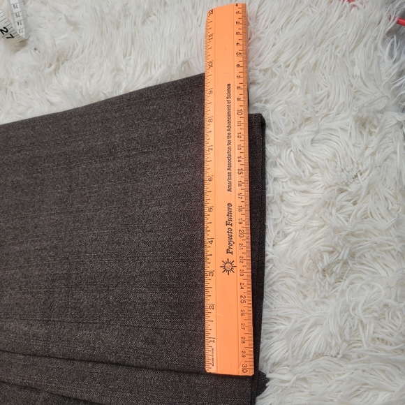 Express, Brown career pants, size 2, Editor - Picture 10 of 10